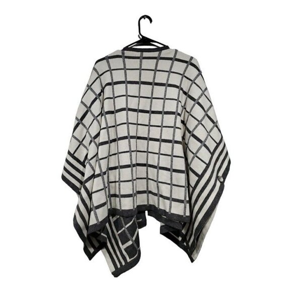 Cabi Reversible Tower Wrap Cream Grey Poncho Sweater Women's Size M/L - Picture 2 of 10